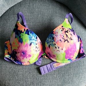 Pink Victoria Secret Super Push Up Bra Size 36C